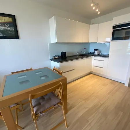 T2 Bis Avec Balcon, Parking Et Wifi à - Fr-1-374-199 *